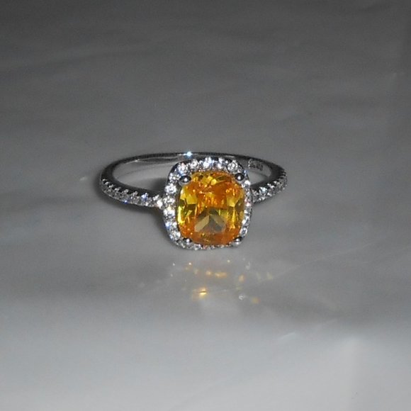 Yellow Zircon Cushioned Ring. NIB - Picture 10 of 12